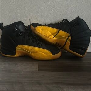 Air Jordan 12 Retro GS (6 boys) University Gold